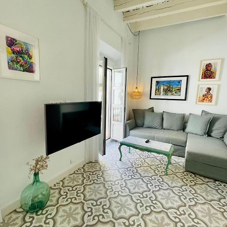 Modern Apartment In The City Centre, La Alameda Sevilla Bagian luar foto